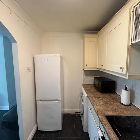 Apartment 2 Bed Near Pearse Station *