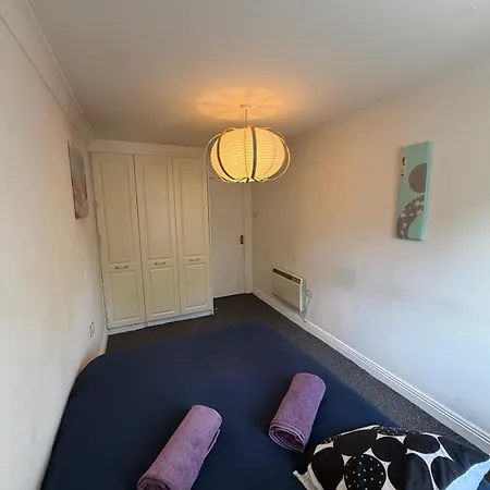 2 Bed Near Pearse Station * Dublin